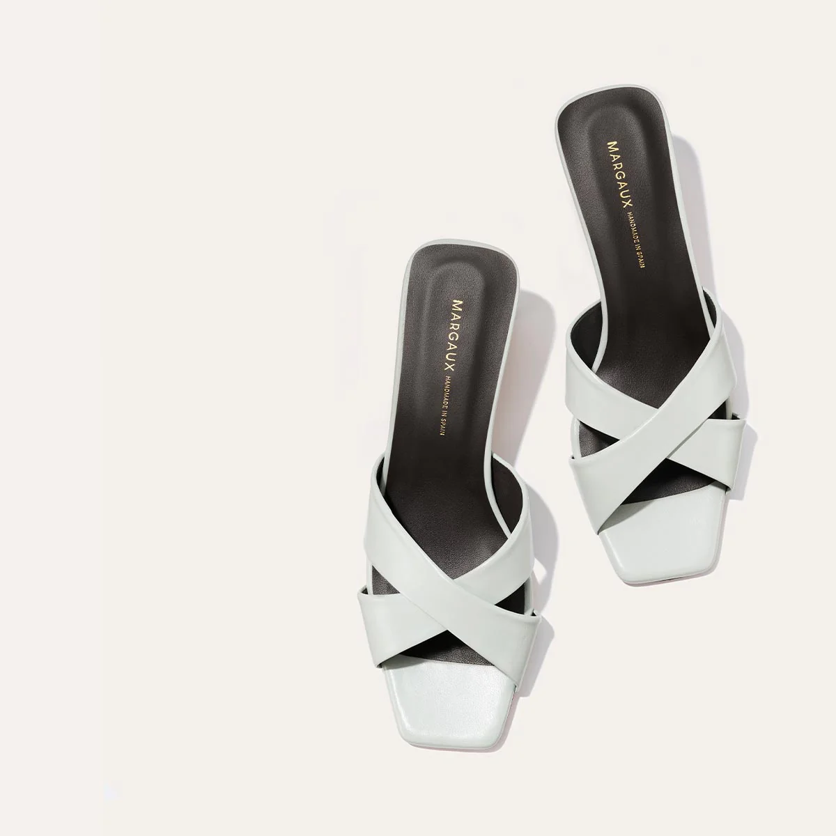The Selene 50 - Sky Nappa - Image 4